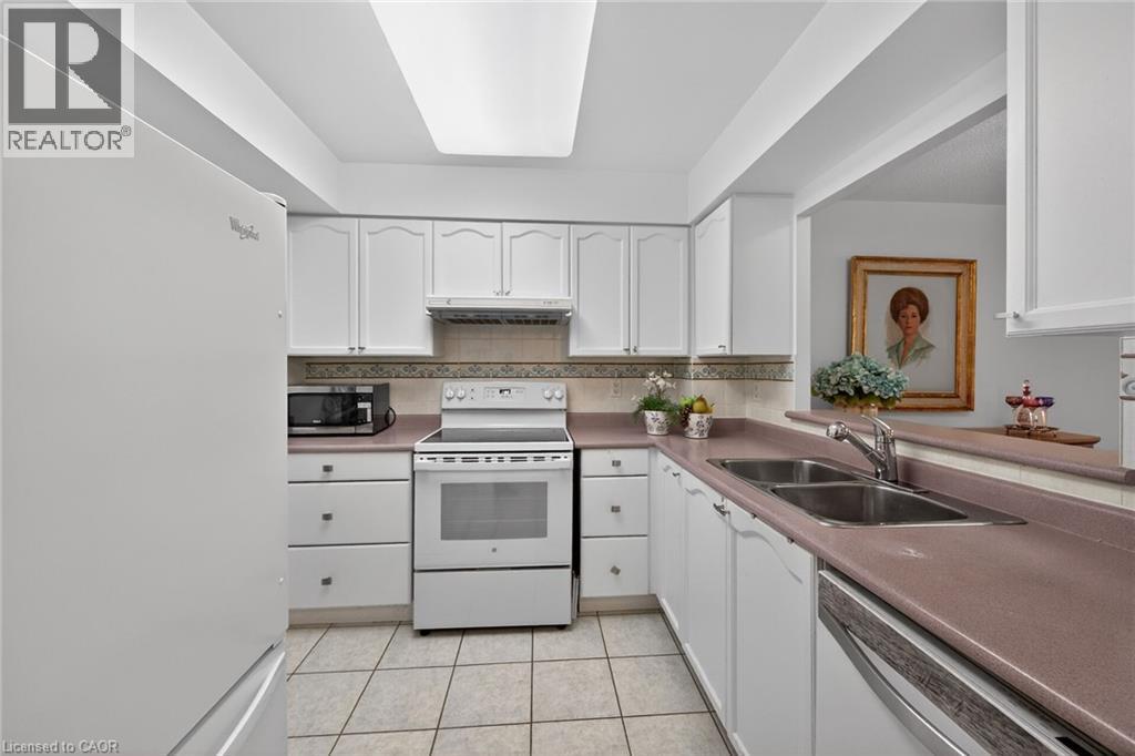 100 BURLOAK Drive Unit# 1410, Burlington, Ontario, L7L6P6 — Photo 5