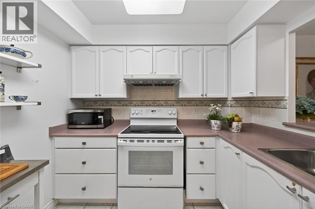 100 BURLOAK Drive Unit# 1410, Burlington, Ontario, L7L6P6 — Photo 7