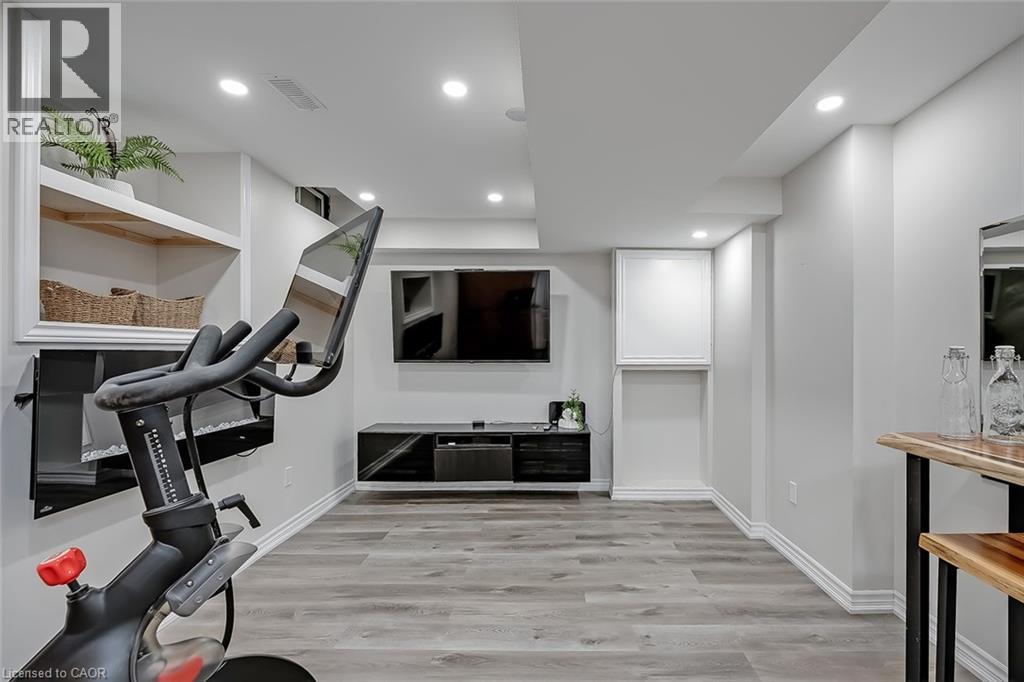 599 CAVERHILL Crescent, Milton, Ontario, L9T5K1 — Photo 32