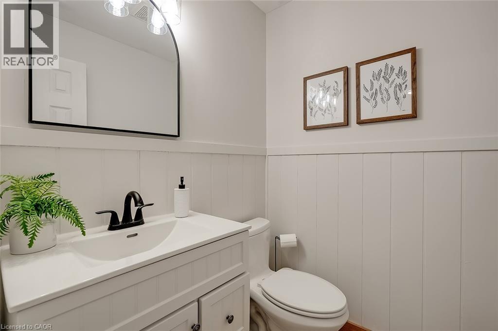 599 CAVERHILL Crescent, Milton, Ontario, L9T5K1 — Photo 9
