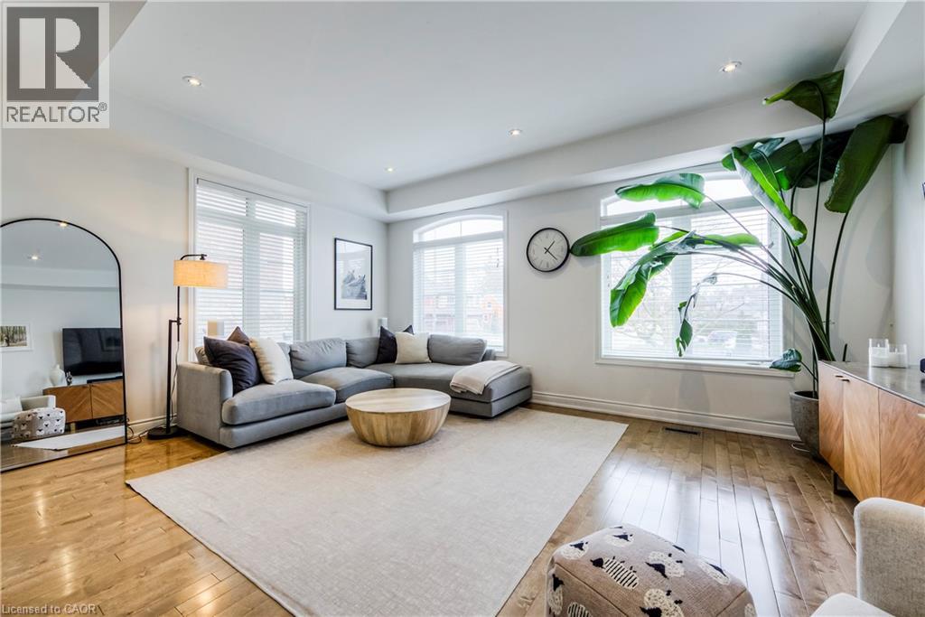 321 DALESFORD Road, Toronto, Ontario, M8Y1G8 — Photo 6