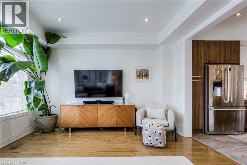 321 DALESFORD Road, Toronto, Ontario, M8Y1G8 — Photo 9