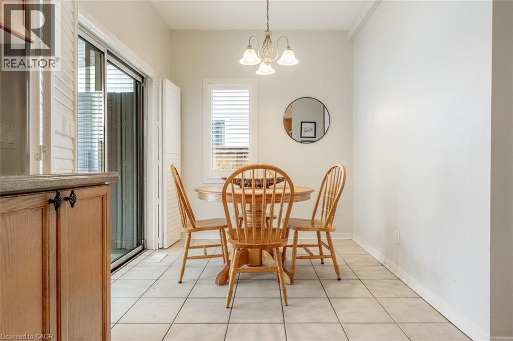70 MORRISON Crescent, Grimsby, Ontario, L3M5K5 — Photo 12