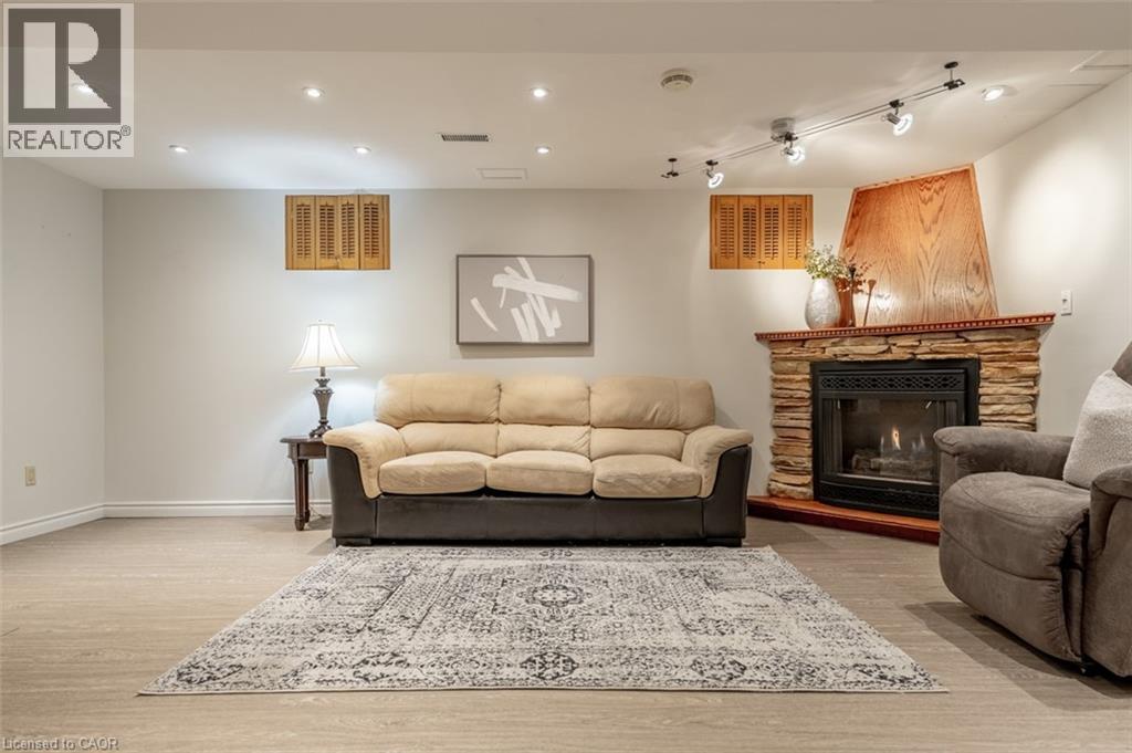 70 MORRISON Crescent, Grimsby, Ontario, L3M5K5 — Photo 19