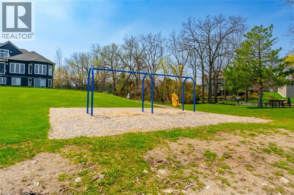 70 MORRISON Crescent, Grimsby, Ontario, L3M5K5 — Photo 27