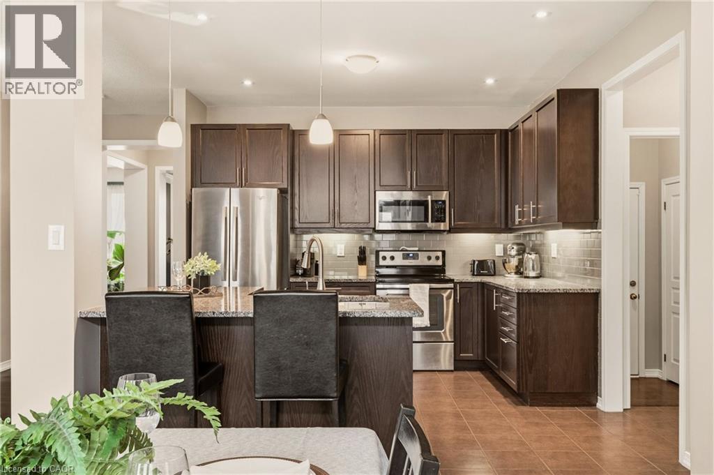 42 YAGER Drive, Binbrook, Ontario, L0R1C0 — Photo 12