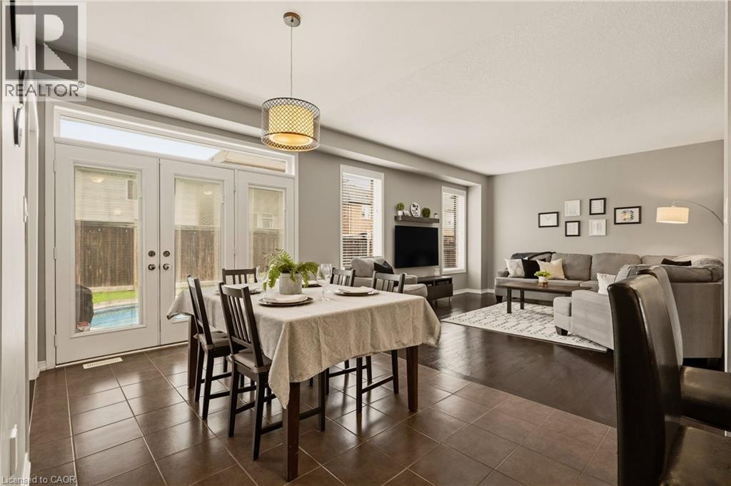 42 YAGER Drive, Binbrook, Ontario, L0R1C0 — Photo 13