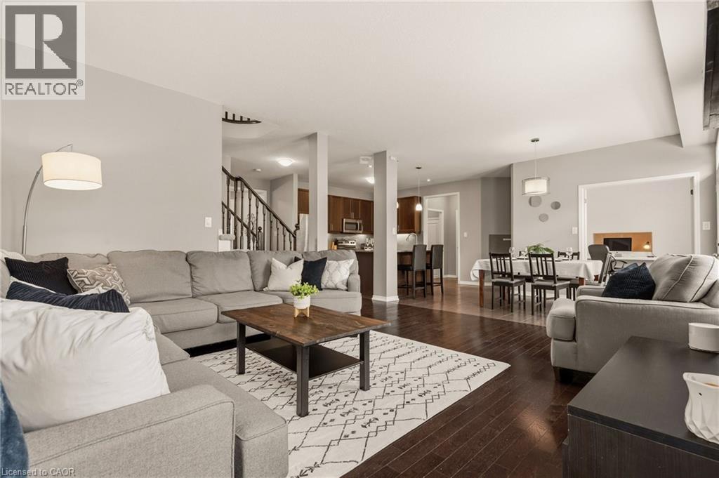 42 YAGER Drive, Binbrook, Ontario, L0R1C0 — Photo 17