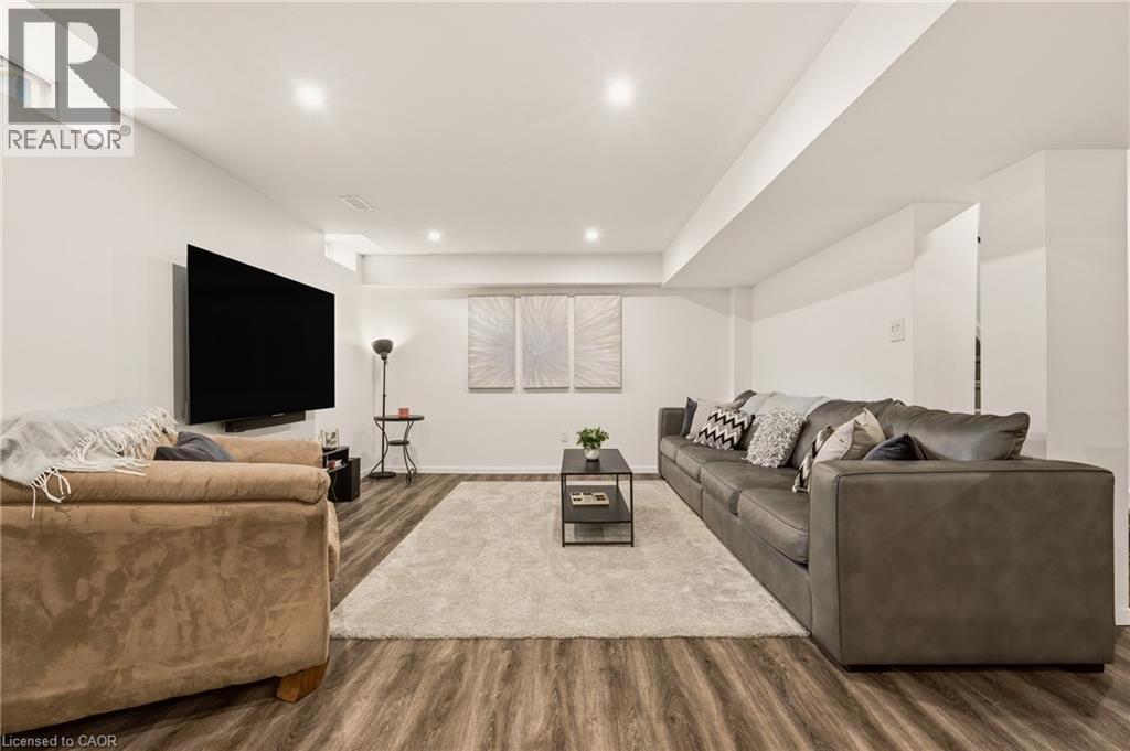 42 YAGER Drive, Binbrook, Ontario, L0R1C0 — Photo 37