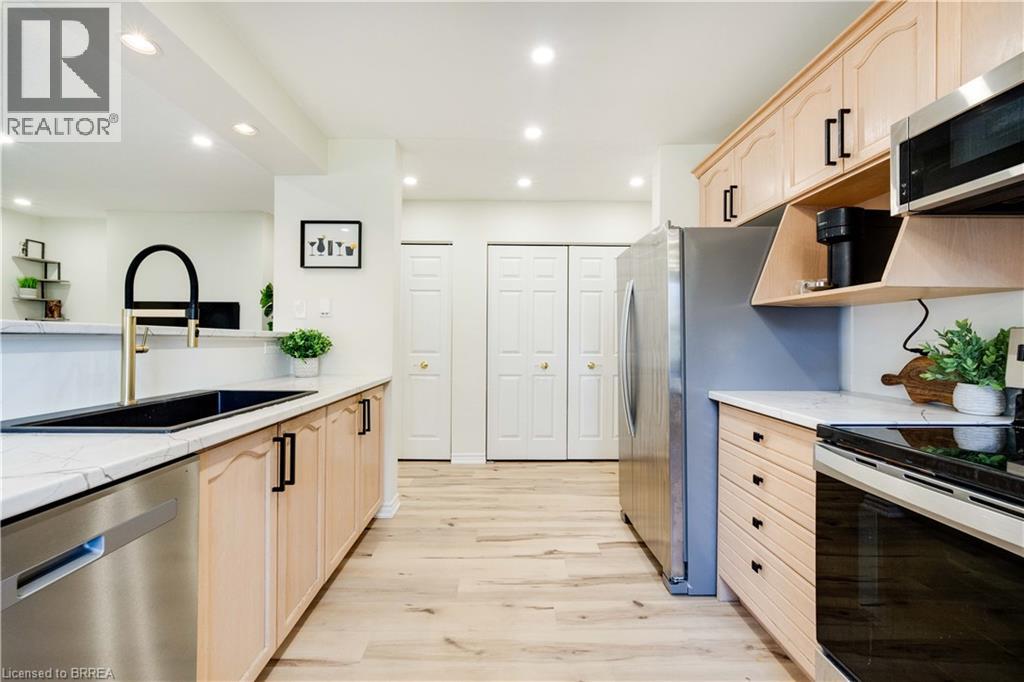 608 GREY Street Unit# 4, Brantford, Ontario, N3S4Y1 — Photo 5