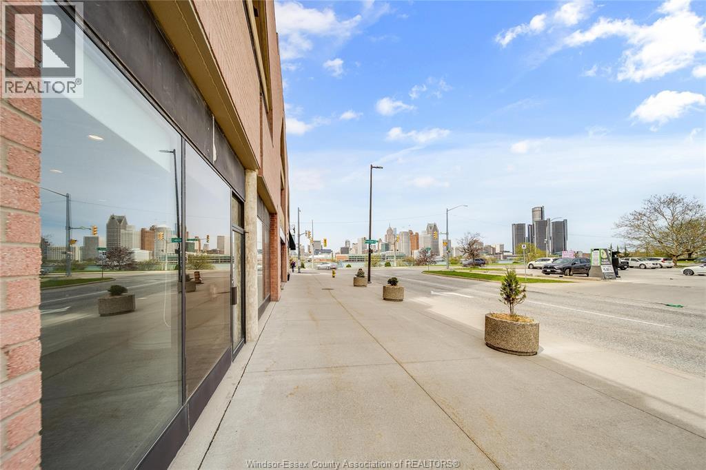 515 RIVERSIDE DRIVE West Unit# 104A, Windsor, Ontario — Photo 32