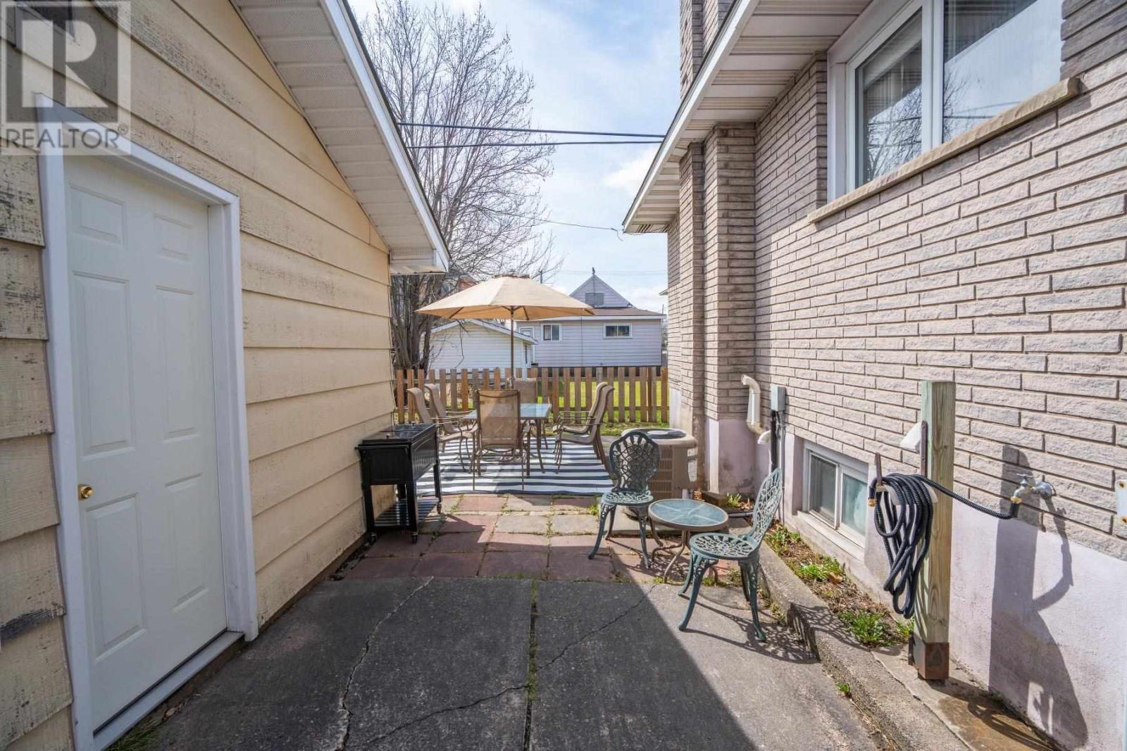 552 Sherbourne ST, Sault Ste. Marie, Ontario, P6C3X7 — Photo 3