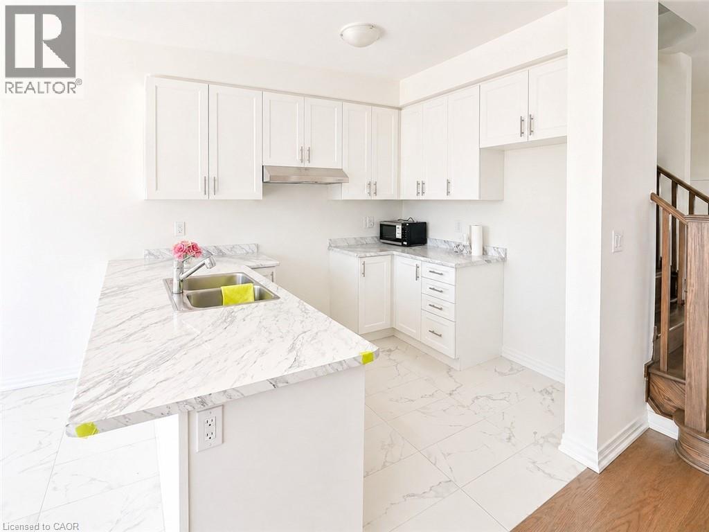 395 STARLIGHT Avenue, Breslau, Ontario, N0B1M0 — Photo 5