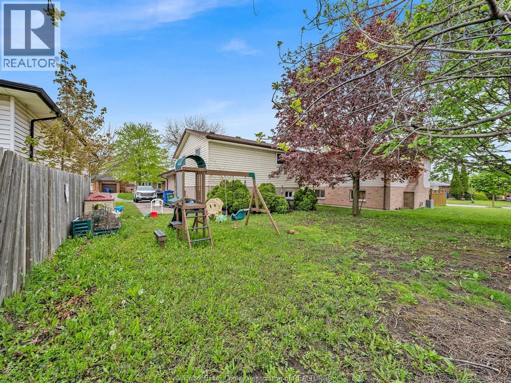 1493 AZALIA CRESCENT, Windsor, Ontario, N8W5C5 — Photo 10