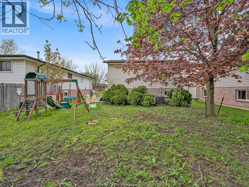 1493 AZALIA CRESCENT, Windsor, Ontario, N8W5C5 — Photo 11
