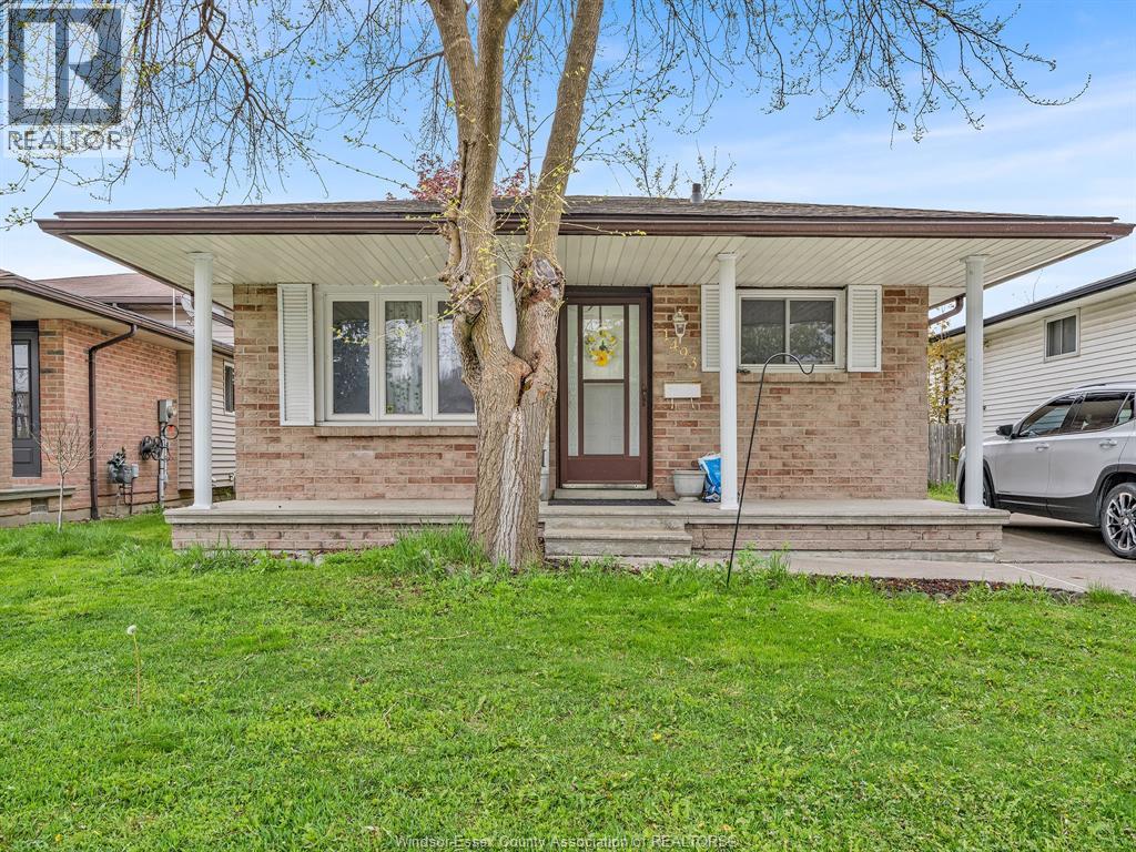 1493 AZALIA CRESCENT, Windsor, Ontario, N8W5C5 — Photo 2
