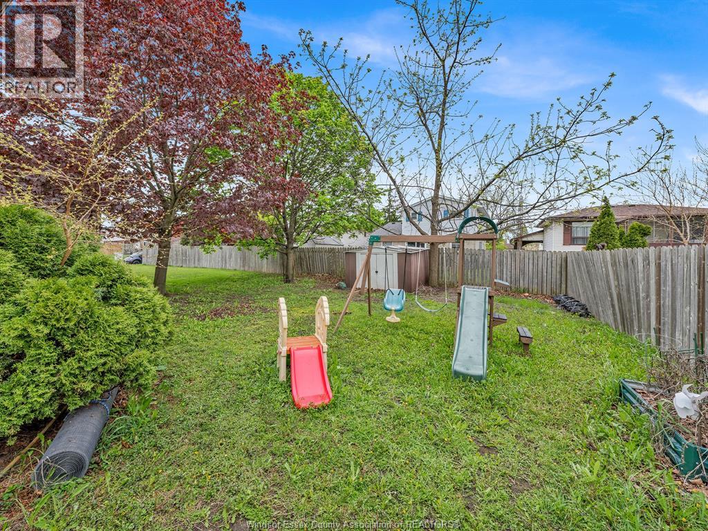 1493 AZALIA CRESCENT, Windsor, Ontario, N8W5C5 — Photo 8
