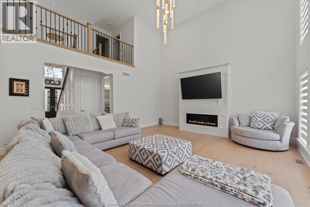 570 ORCHARD CRESCENT, Windsor, Ontario, N9E0B2 — Photo 18