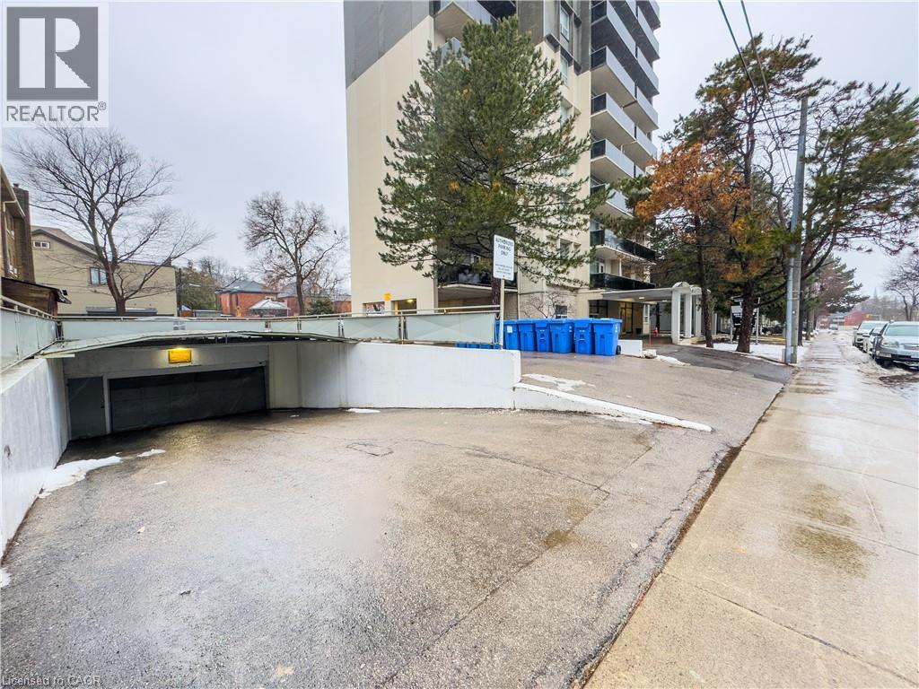133 HERKIMER Street Unit# 904, Hamilton, Ontario, L8P2H3 — Photo 4