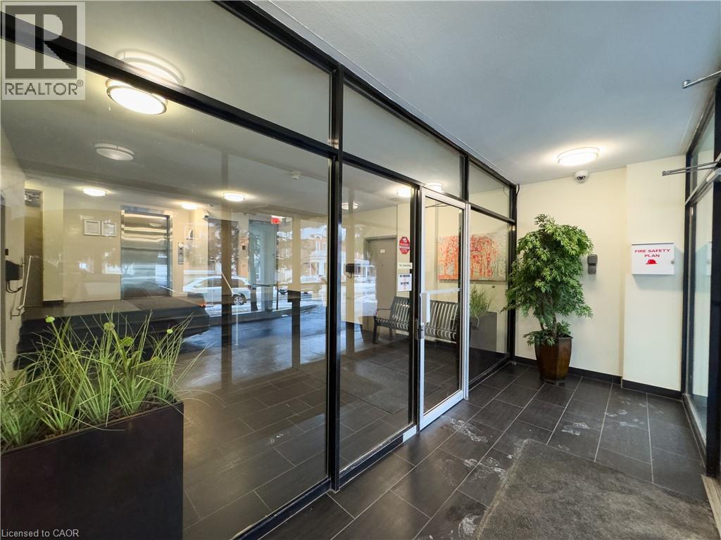 133 HERKIMER Street Unit# 904, Hamilton, Ontario, L8P2H3 — Photo 5