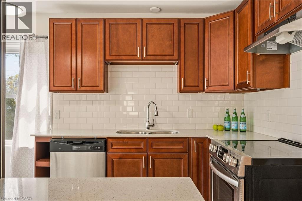 31 CAMERON Avenue, Dundas, Ontario, L9H1P6 — Photo 10