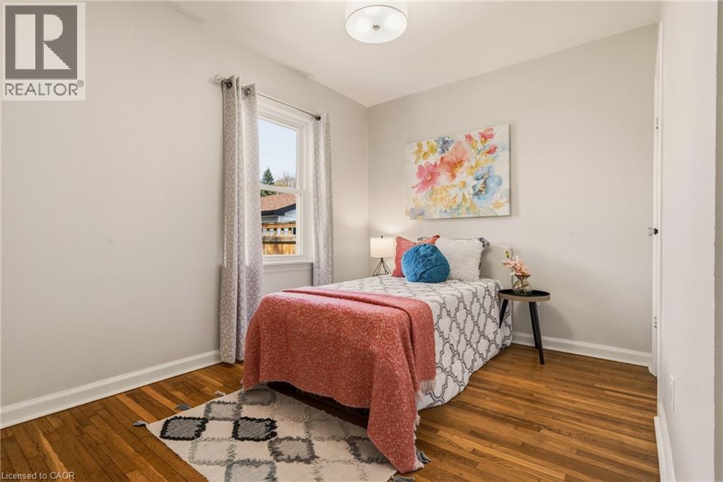 31 CAMERON Avenue, Dundas, Ontario, L9H1P6 — Photo 16