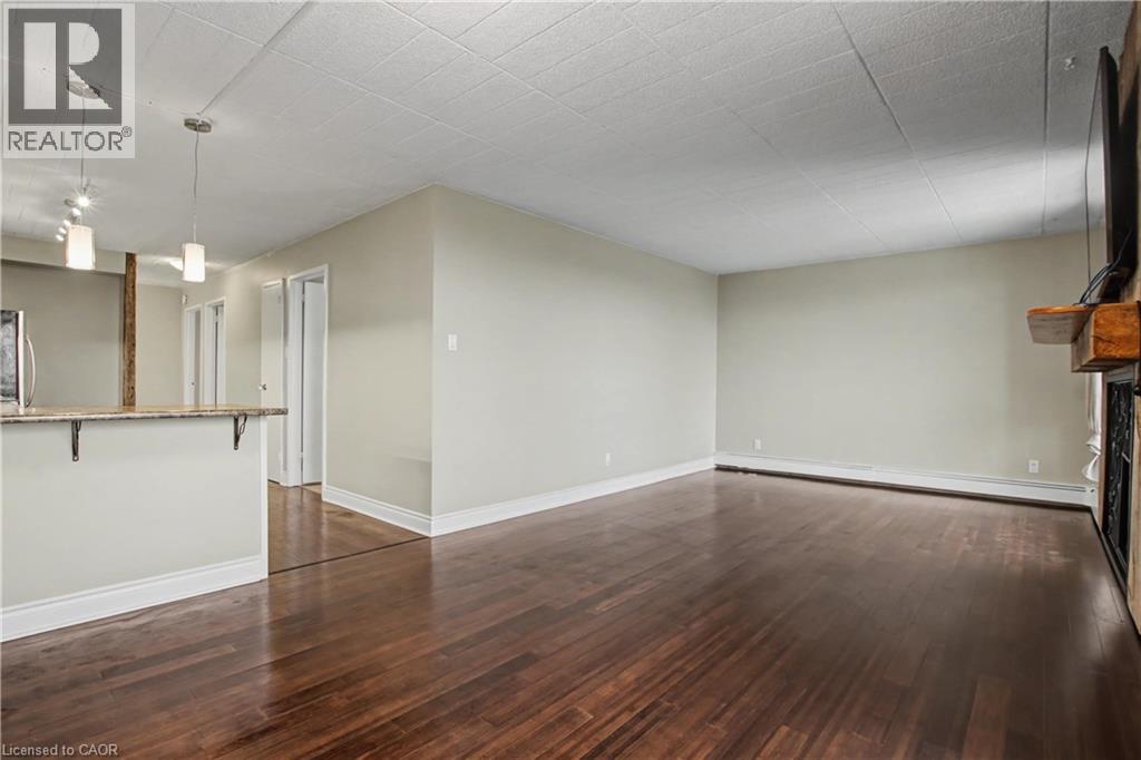 63 CONROY Crescent Unit# 52, Guelph, Ontario, N1G2V5 — Photo 10