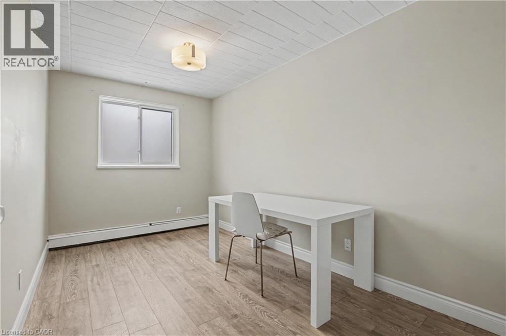 63 CONROY Crescent Unit# 52, Guelph, Ontario, N1G2V5 — Photo 11