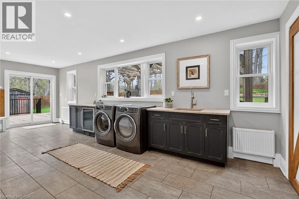 671 HARVEST Road, Dundas, Ontario, L9H5K3 — Photo 16