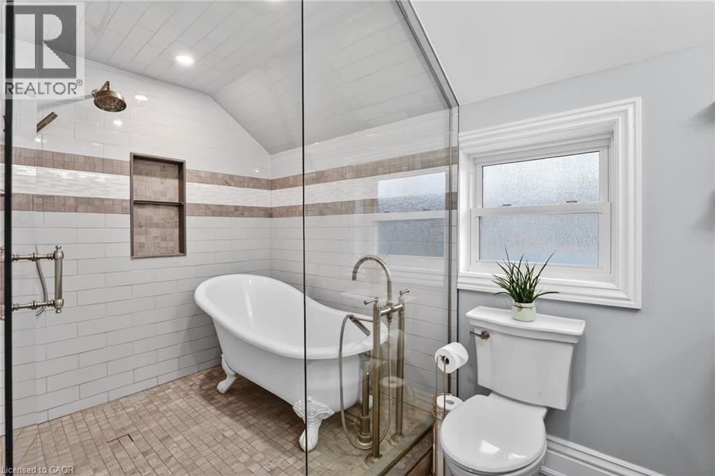 671 HARVEST Road, Dundas, Ontario, L9H5K3 — Photo 30