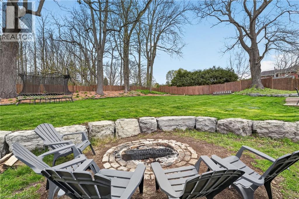 671 HARVEST Road, Dundas, Ontario, L9H5K3 — Photo 46