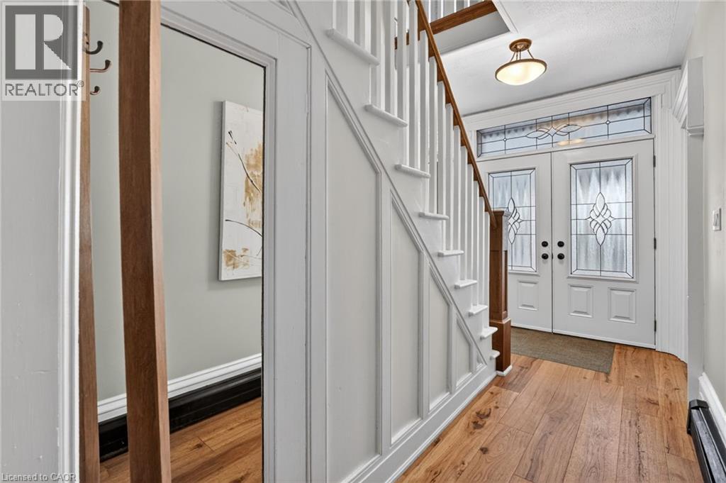 671 HARVEST Road, Dundas, Ontario, L9H5K3 — Photo 5