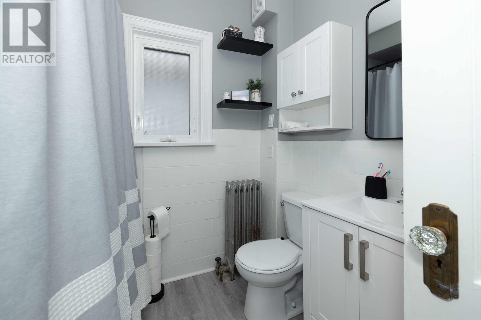 293 High St S, Thuder Bay, Ontario, P7B3K9 — Photo 10