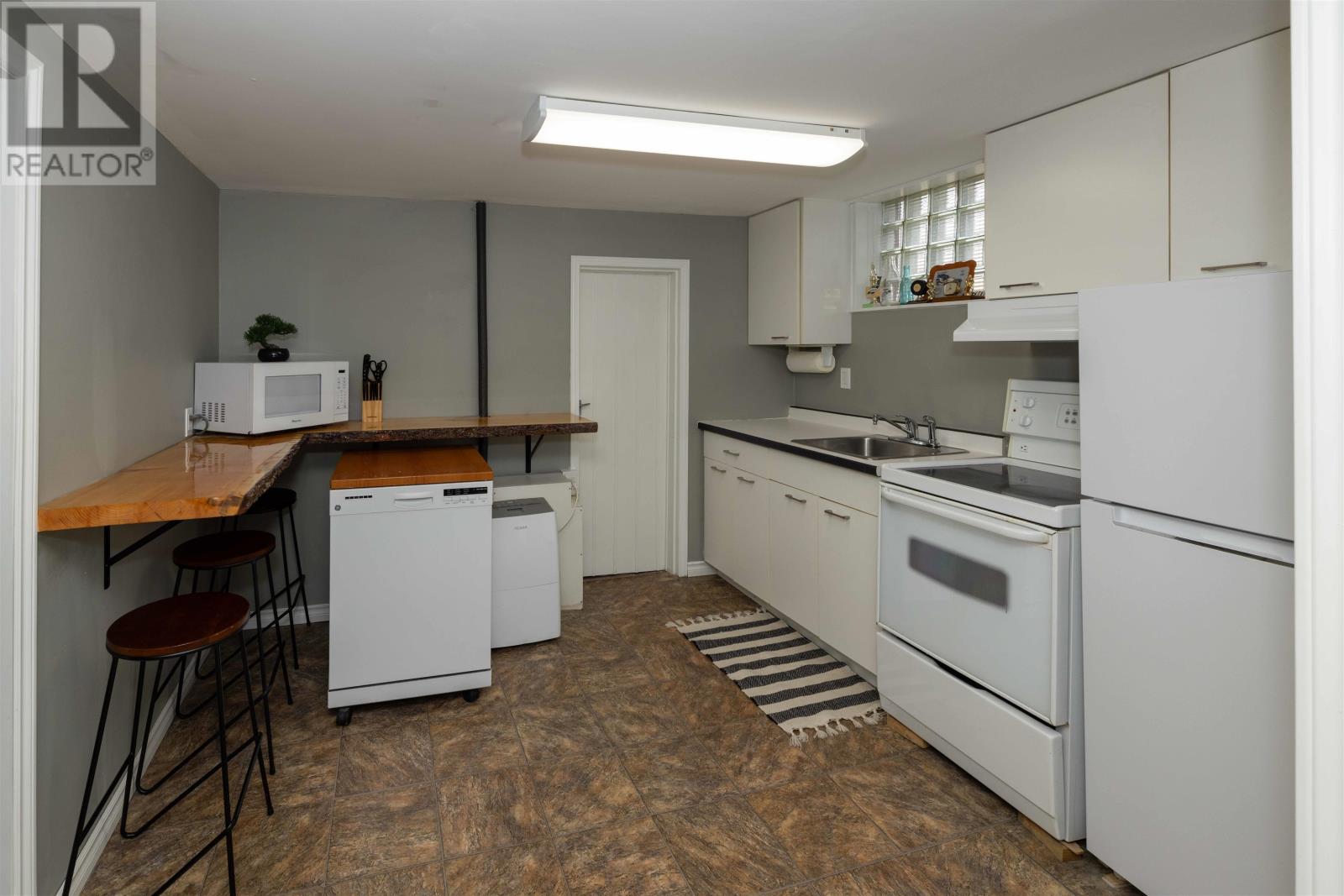 293 High St S, Thuder Bay, Ontario, P7B3K9 — Photo 13