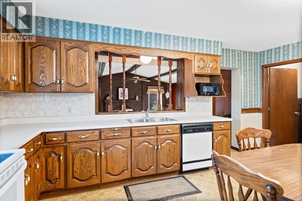 1400 TOTTEN, Windsor, Ontario, N9B1W9 — Photo 11