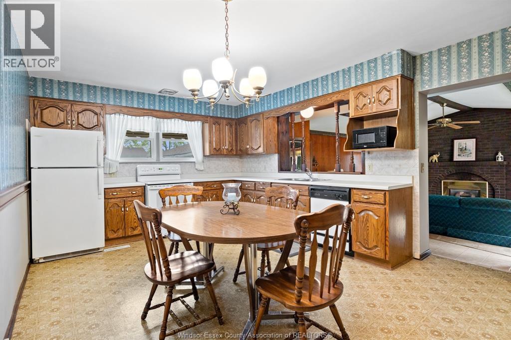1400 TOTTEN, Windsor, Ontario, N9B1W9 — Photo 8