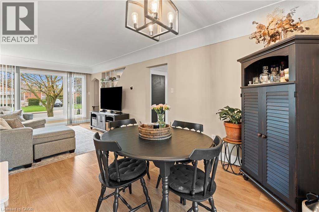 11 FERRARA Street, Hamilton, Ontario, L8T4C1 — Photo 14