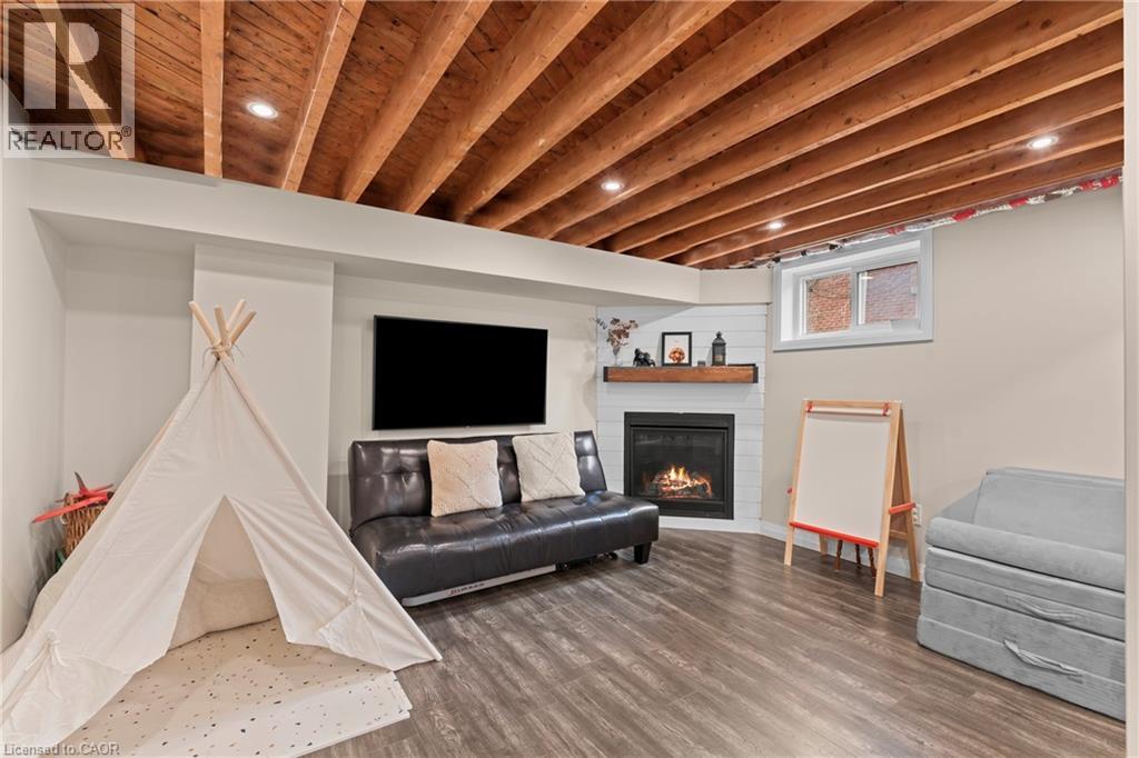 11 FERRARA Street, Hamilton, Ontario, L8T4C1 — Photo 29