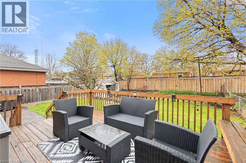 11 FERRARA Street, Hamilton, Ontario, L8T4C1 — Photo 37