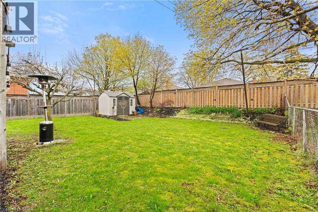 11 FERRARA Street, Hamilton, Ontario, L8T4C1 — Photo 42