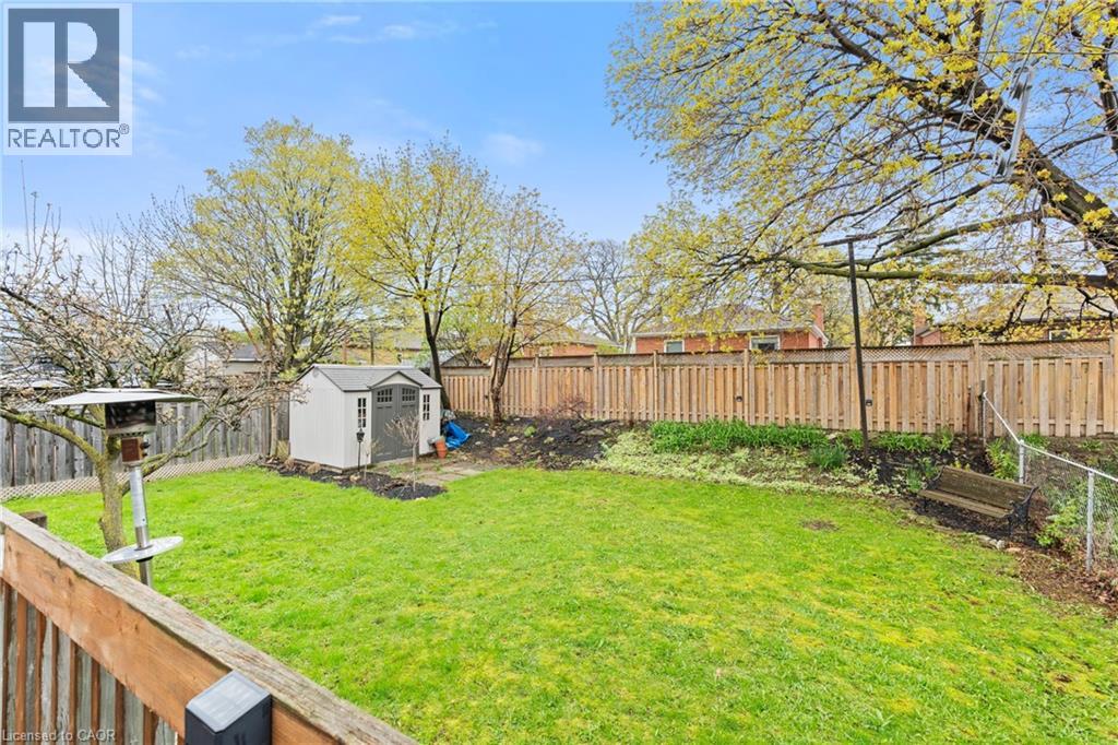 11 FERRARA Street, Hamilton, Ontario, L8T4C1 — Photo 43