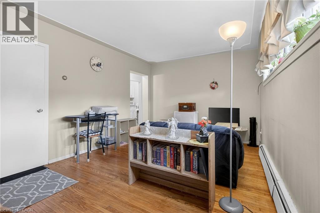 72 HOFFMAN Street, Kitchener, Ontario, N2M3M9 — Photo 8