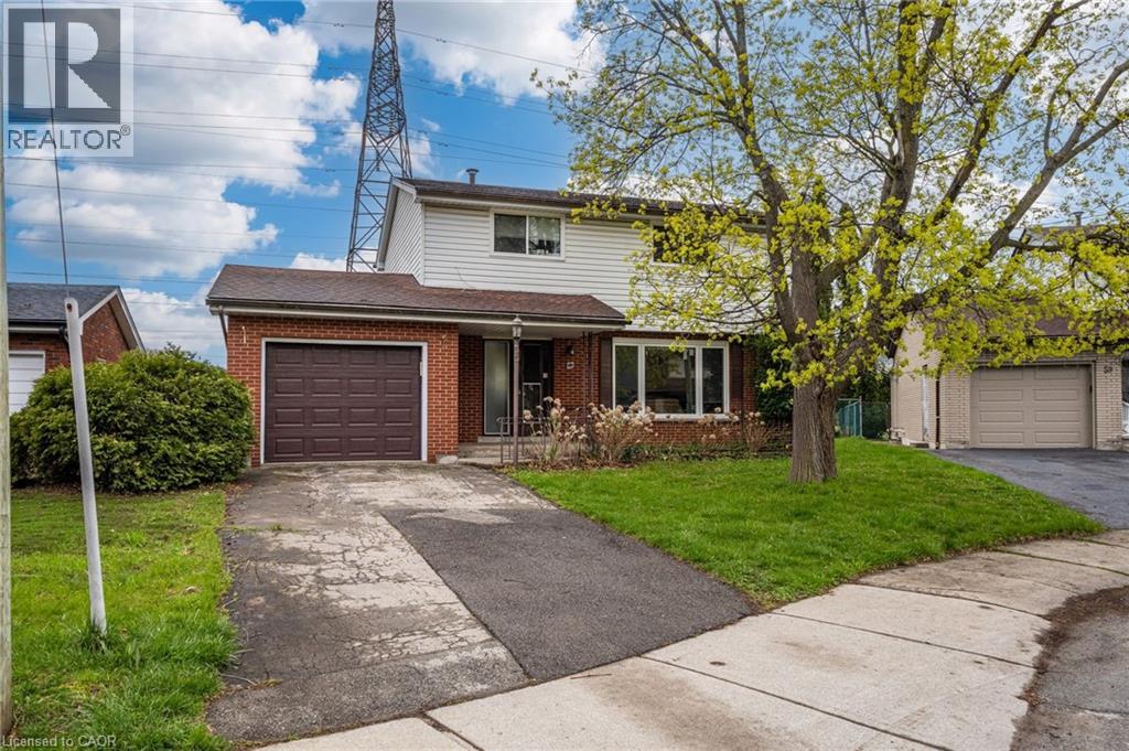 55 YARMOUTH Court, Hamilton, Ontario, L8S3E2 — Photo 2