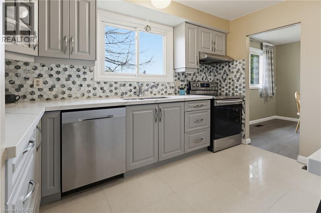 55 YARMOUTH Court, Hamilton, Ontario, L8S3E2 — Photo 8