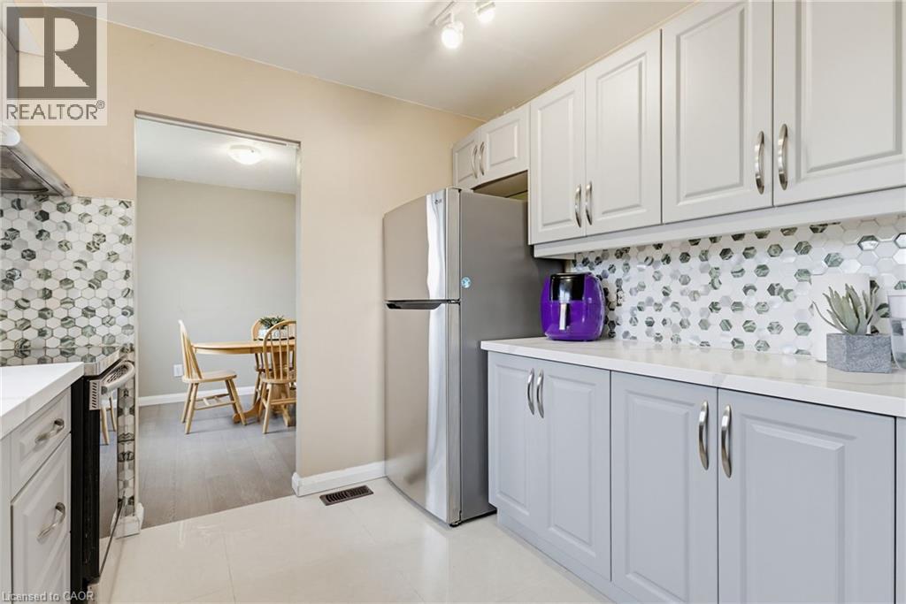 55 YARMOUTH Court, Hamilton, Ontario, L8S3E2 — Photo 9