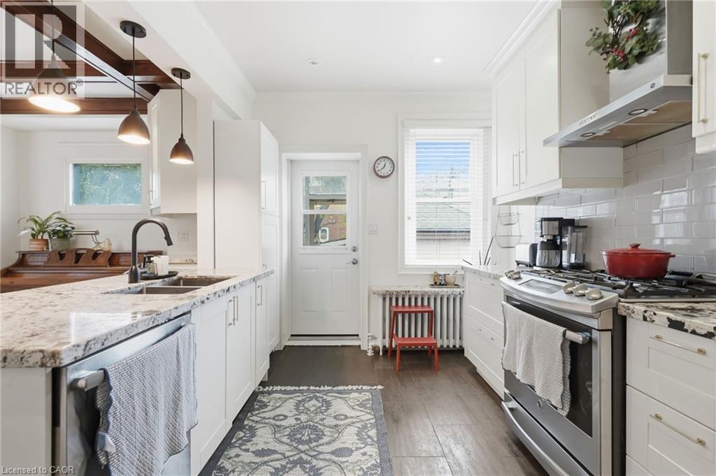 37 CONNAUGHT Avenue S, Hamilton, Ontario, L8M3C3 — Photo 12