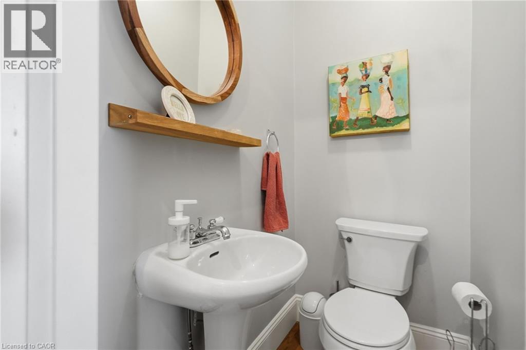 37 CONNAUGHT Avenue S, Hamilton, Ontario, L8M3C3 — Photo 16