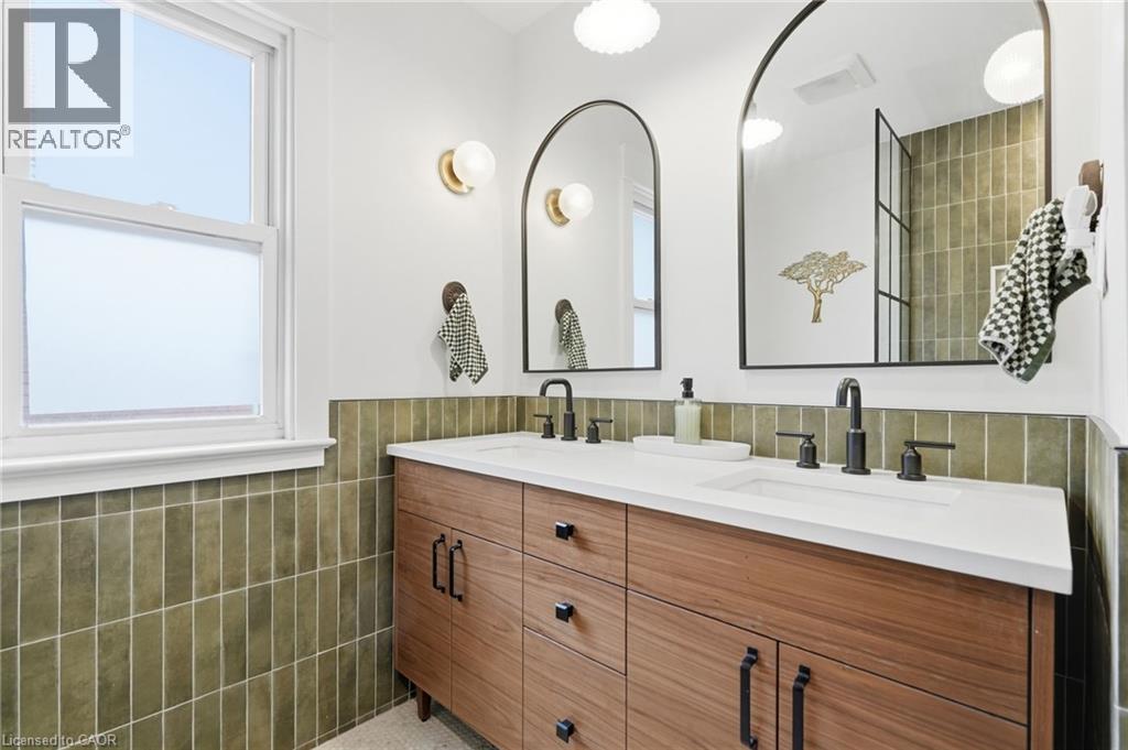 37 CONNAUGHT Avenue S, Hamilton, Ontario, L8M3C3 — Photo 23