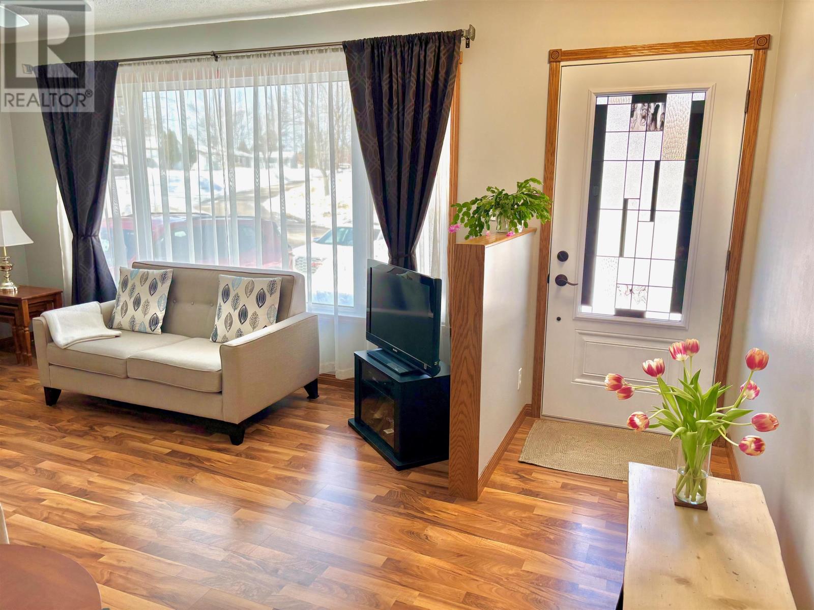 306 Wilde ST, Dryden, Ontario, P8N3A9 — Photo 4