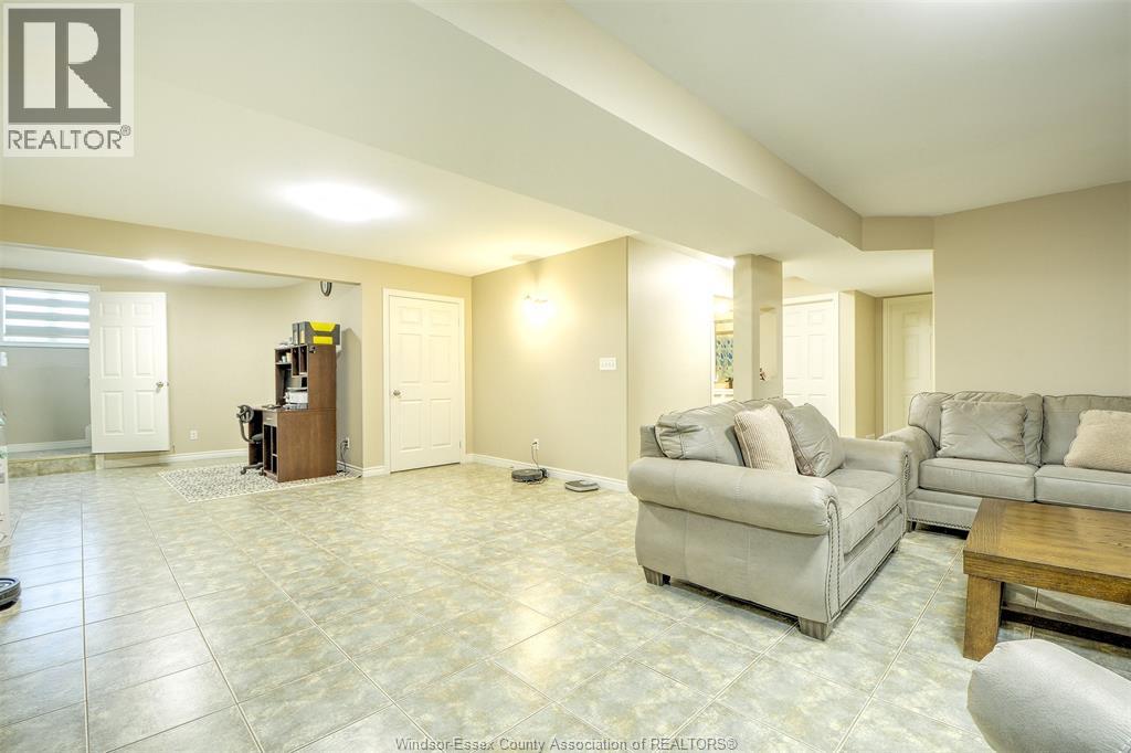 160 BRANTON CRESCENT, Tecumseh, Ontario, N9K1E6 — Photo 19